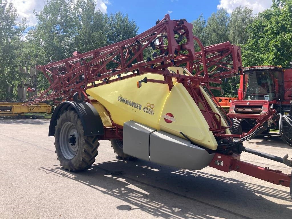 Hardi COMMANDERr 4500 - Ťahaný postrekovač: obrázok 5 Hardi COMMANDERr 4500 - Ťahaný postrekovač: obrázok 5