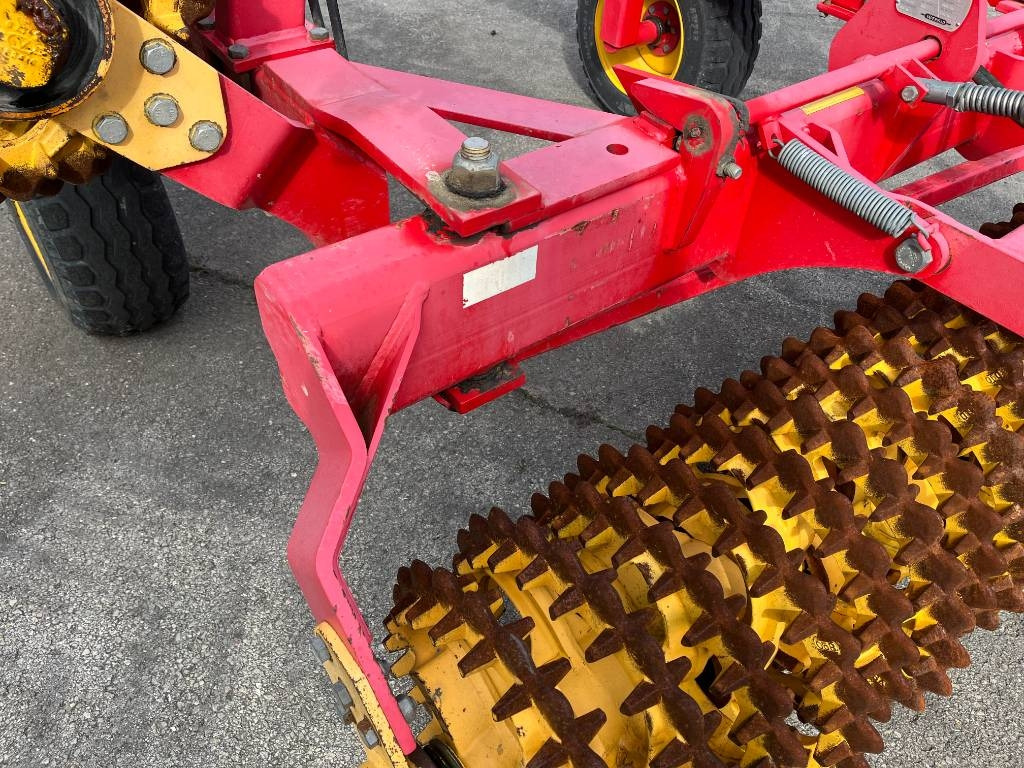 Vaderstad ROLLEX 620 - Poľnohospodársky valec: obrázok 5 Vaderstad ROLLEX 620 - Poľnohospodársky valec: obrázok 5