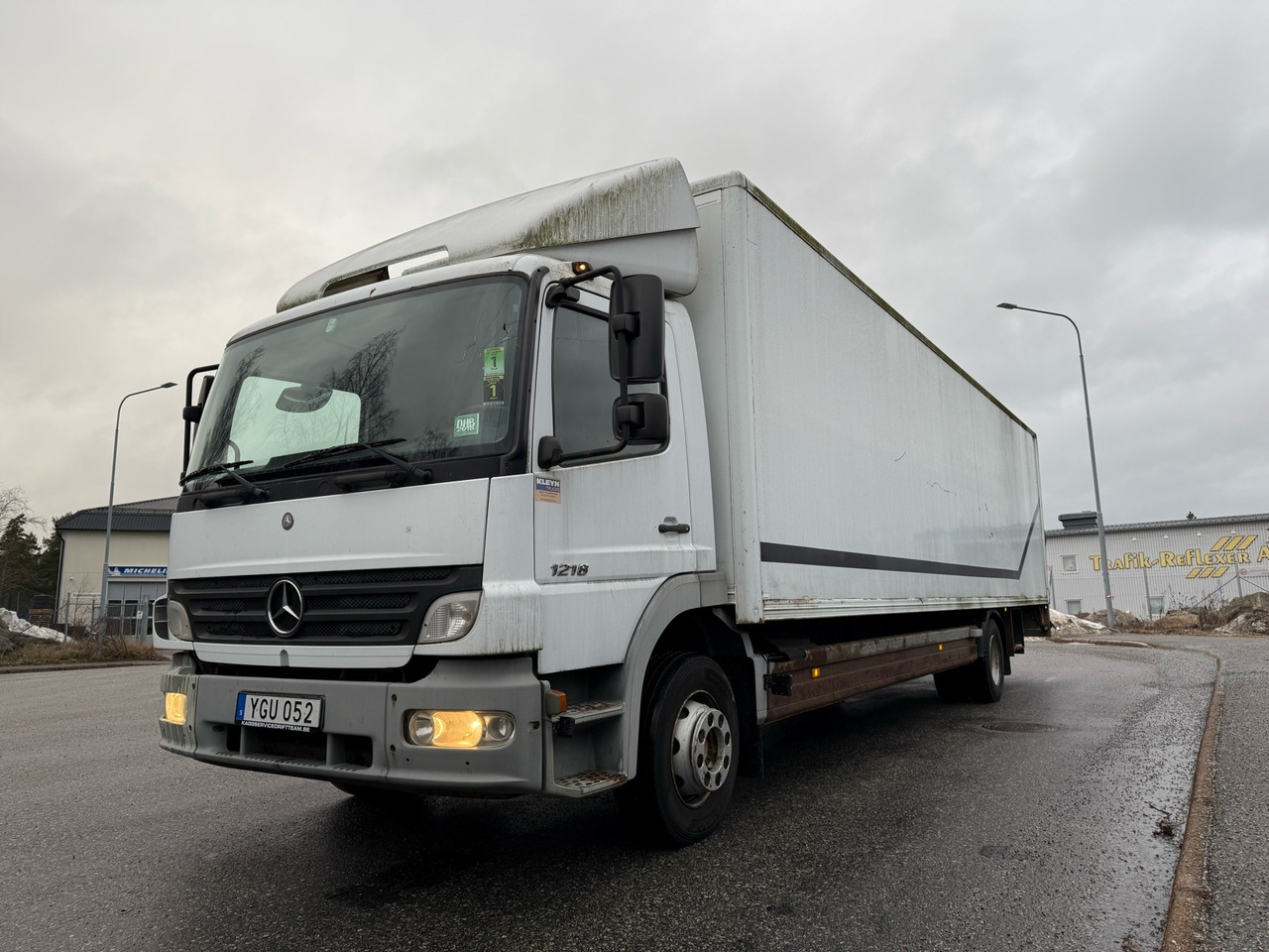 Lastbil Mercedes-Benz Atego 1218 -2006 | Reparationsobjekt - Skříňový nákladní auto: obrázok 1 Lastbil Mercedes-Benz Atego 1218 -2006 | Reparationsobjekt - Skříňový nákladní auto: obrázok 1