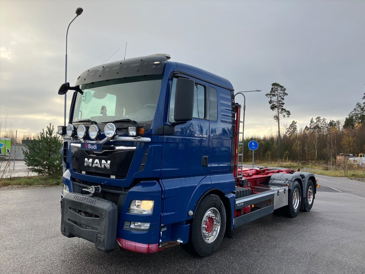 Lastväxlare MAN TGX 26.560 6X2 -2015 | Hiab | Plogutrustad - Hákový nosič kontajnerov: obrázok 1 Lastväxlare MAN TGX 26.560 6X2 -2015 | Hiab | Plogutrustad - Hákový nosič kontajnerov: obrázok 1