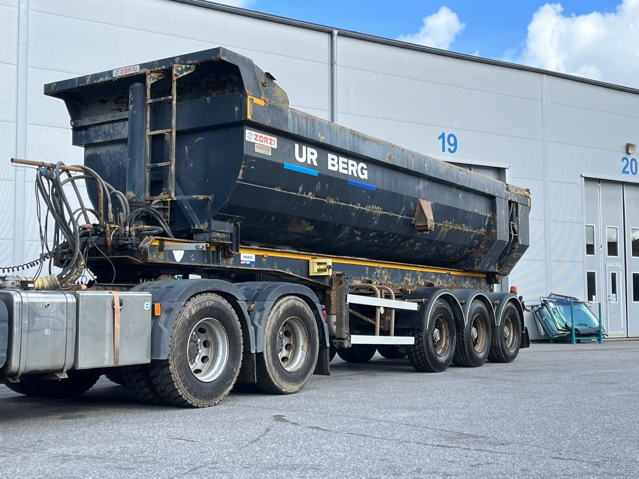 Schakttrailer Zorzi 2.0 SRL 36S 075 PRS -2015 | Reparationsobjekt - Náves sklápěcí: obrázok 1 Schakttrailer Zorzi 2.0 SRL 36S 075 PRS -2015 | Reparationsobjekt - Náves sklápěcí: obrázok 1