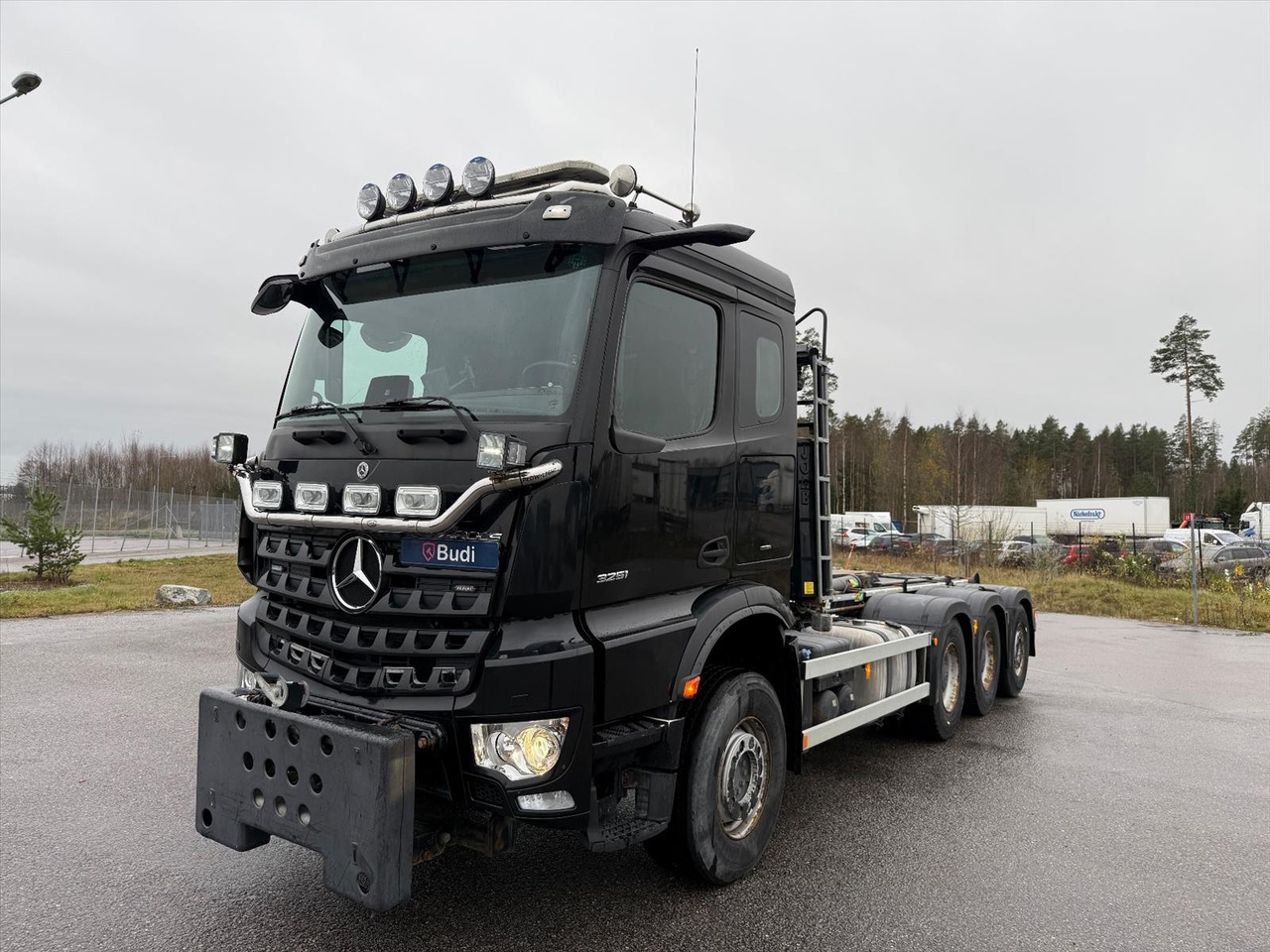 Tridemväxlare Mercedes-Benz Arocs 3251 12.8 Powershift 3 -2021 | JOAB 24 ton - Hákový nosič kontajnerov: obrázok 1 Tridemväxlare Mercedes-Benz Arocs 3251 12.8 Powershift 3 -2021 | JOAB 24 ton - Hákový nosič kontajnerov: obrázok 1