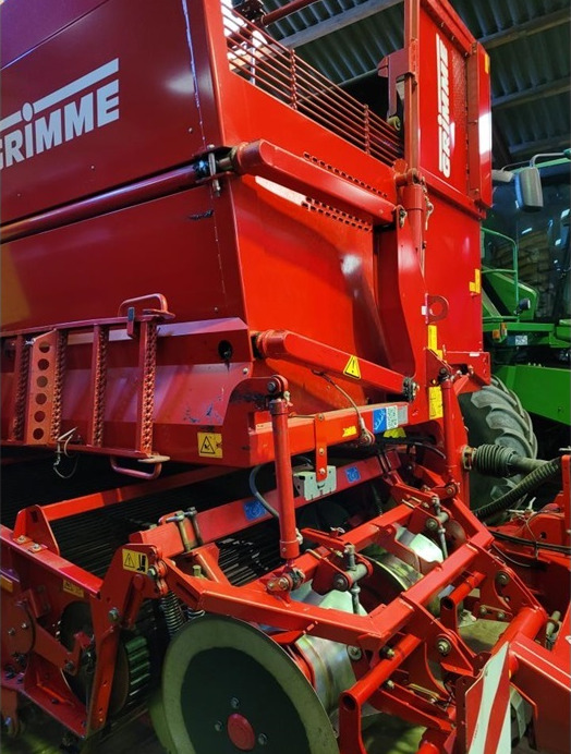 Grimme SE 170-60 XL - Zemiakový kombajn: obrázok 3 Grimme SE 170-60 XL - Zemiakový kombajn: obrázok 3
