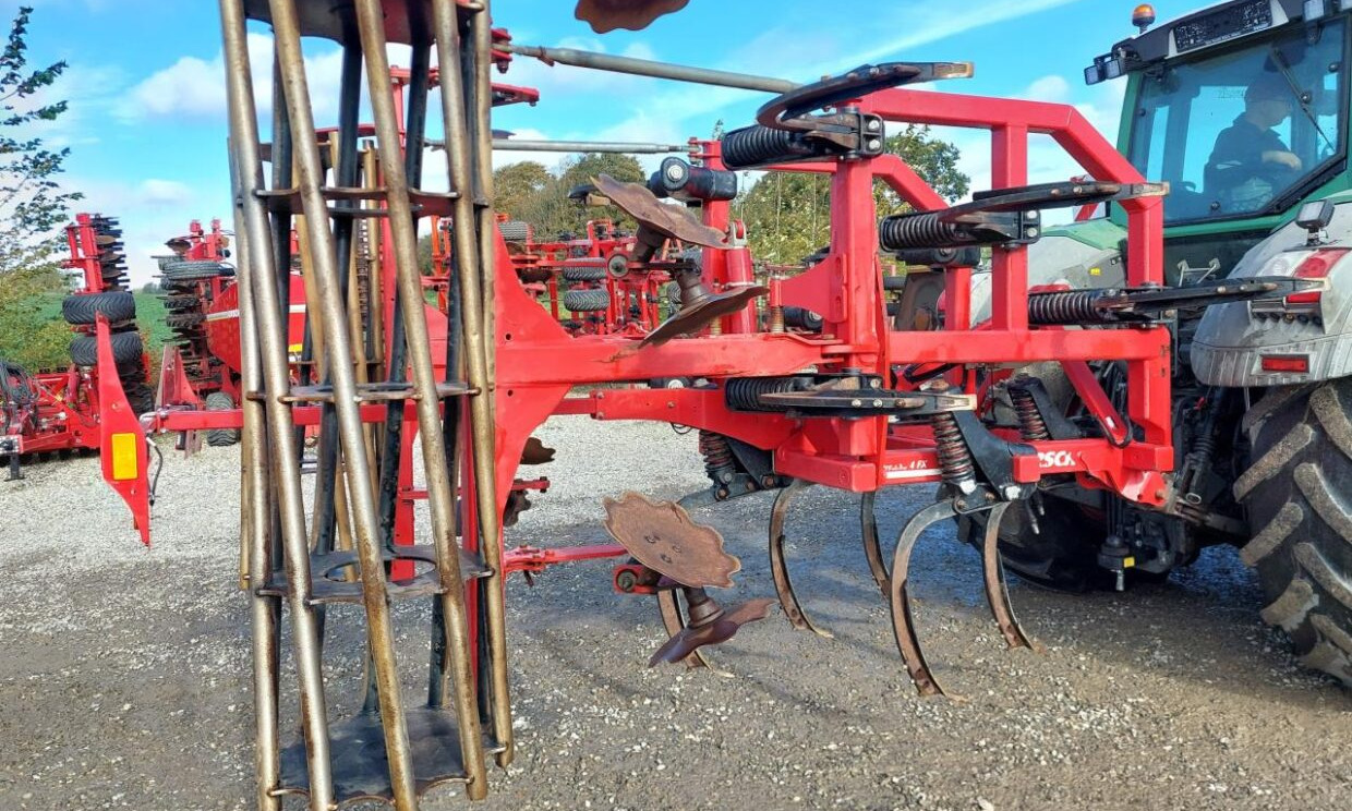 Horsch Terrano 4 FX - Brány: obrázok 3 Horsch Terrano 4 FX - Brány: obrázok 3