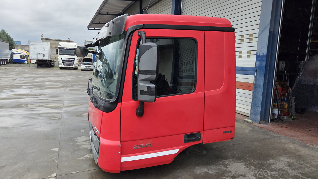 MERCEDES-BENZ CABIN ACTROS MP3 MEDIUM - Kabína pre Nákladné auto: obrázok 1 MERCEDES-BENZ CABIN ACTROS MP3 MEDIUM - Kabína pre Nákladné auto: obrázok 1