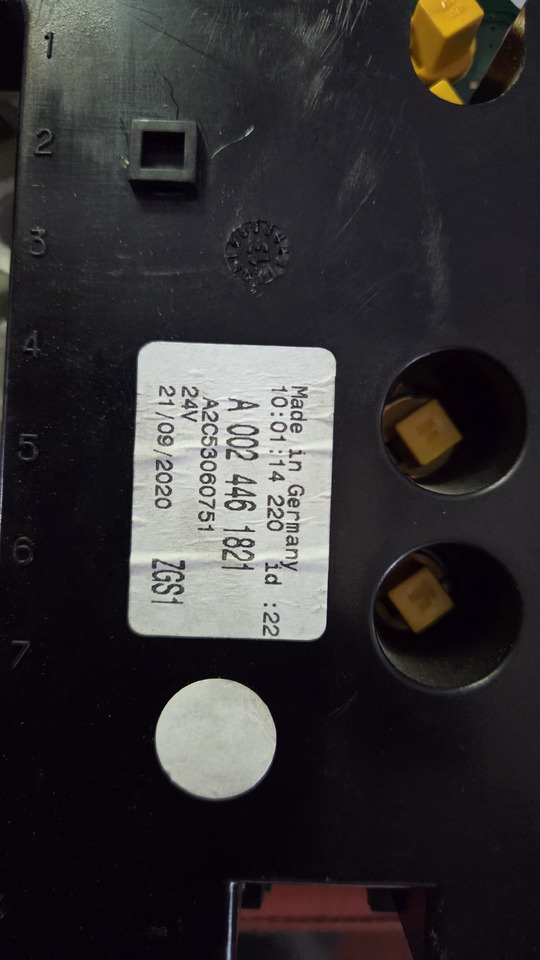 MERCEDES-BENZ INSTRUMENT PANEL MERCEDES ATEGO - Palubná doska pre Nákladné auto: obrázok 4 MERCEDES-BENZ INSTRUMENT PANEL MERCEDES ATEGO - Palubná doska pre Nákladné auto: obrázok 4