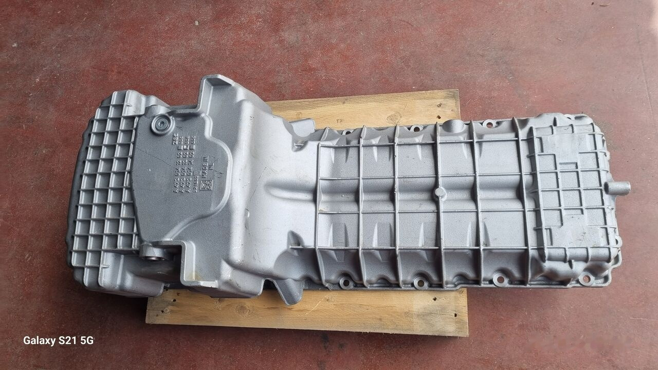 Mercedes-Benz OIL PAN ACTROS MP4 A4730102213 Mercedes-Benz ACTROS MP4 EURO 6 - Kľuková skriňa pre Nákladné auto: obrázok 4 Mercedes-Benz OIL PAN ACTROS MP4 A4730102213 Mercedes-Benz ACTROS MP4 EURO 6 - Kľuková skriňa pre Nákladné auto: obrázok 4