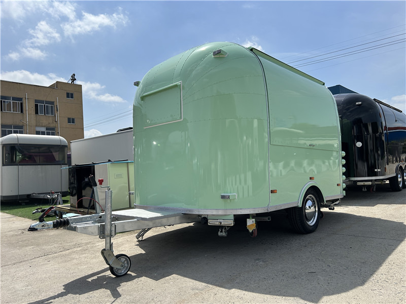 BBQ Burger Food Truck Pizza Food Trailer - Predajná príves: obrázok 5 BBQ Burger Food Truck Pizza Food Trailer - Predajná príves: obrázok 5