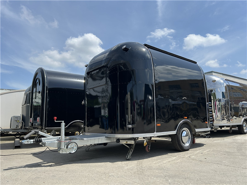 European Food Truck Crepe,Burger,Grilled Sausage,Lángos Food Trailer - Predajná príves: obrázok 5 European Food Truck Crepe,Burger,Grilled Sausage,Lángos Food Trailer - Predajná príves: obrázok 5