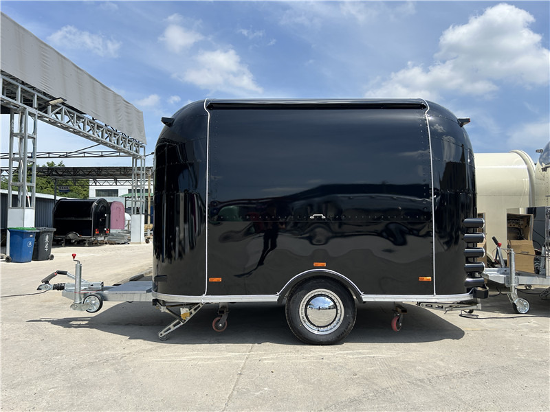 European Food Truck Crepe,Burger,Grilled Sausage,Lángos Food Trailer - Predajná príves: obrázok 4 European Food Truck Crepe,Burger,Grilled Sausage,Lángos Food Trailer - Predajná príves: obrázok 4