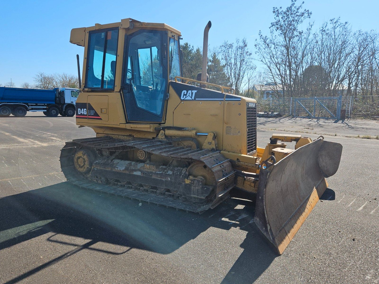 CAT D4G LGP - Buldozér: obrázok 1 CAT D4G LGP - Buldozér: obrázok 1