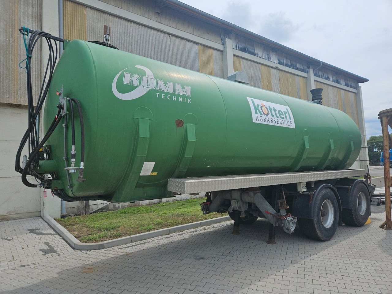 Kumm KTD 28 Güllefaß - Cisternový náves: obrázok 3 Kumm KTD 28 Güllefaß - Cisternový náves: obrázok 3