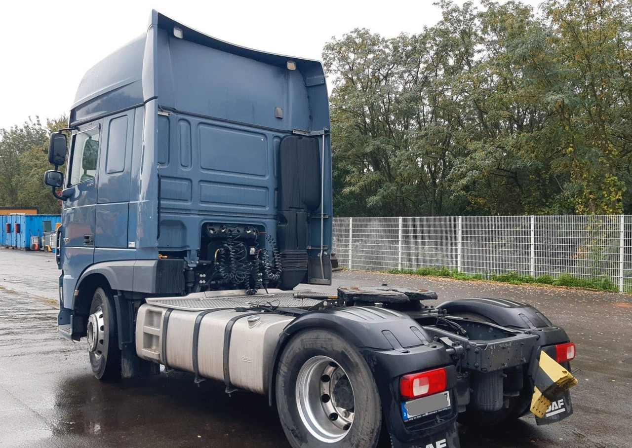 DAF XF 530 SSC Kipphydraulik, Standklima, Retarder - Ťahač: obrázok 4 DAF XF 530 SSC Kipphydraulik, Standklima, Retarder - Ťahač: obrázok 4