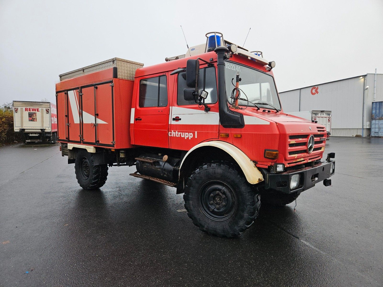 Unimog U4000 4x4 DOKA Tanklöschfahrzeug Feuerwehr - Cisternové vozidlo: obrázok 5 Unimog U4000 4x4 DOKA Tanklöschfahrzeug Feuerwehr - Cisternové vozidlo: obrázok 5