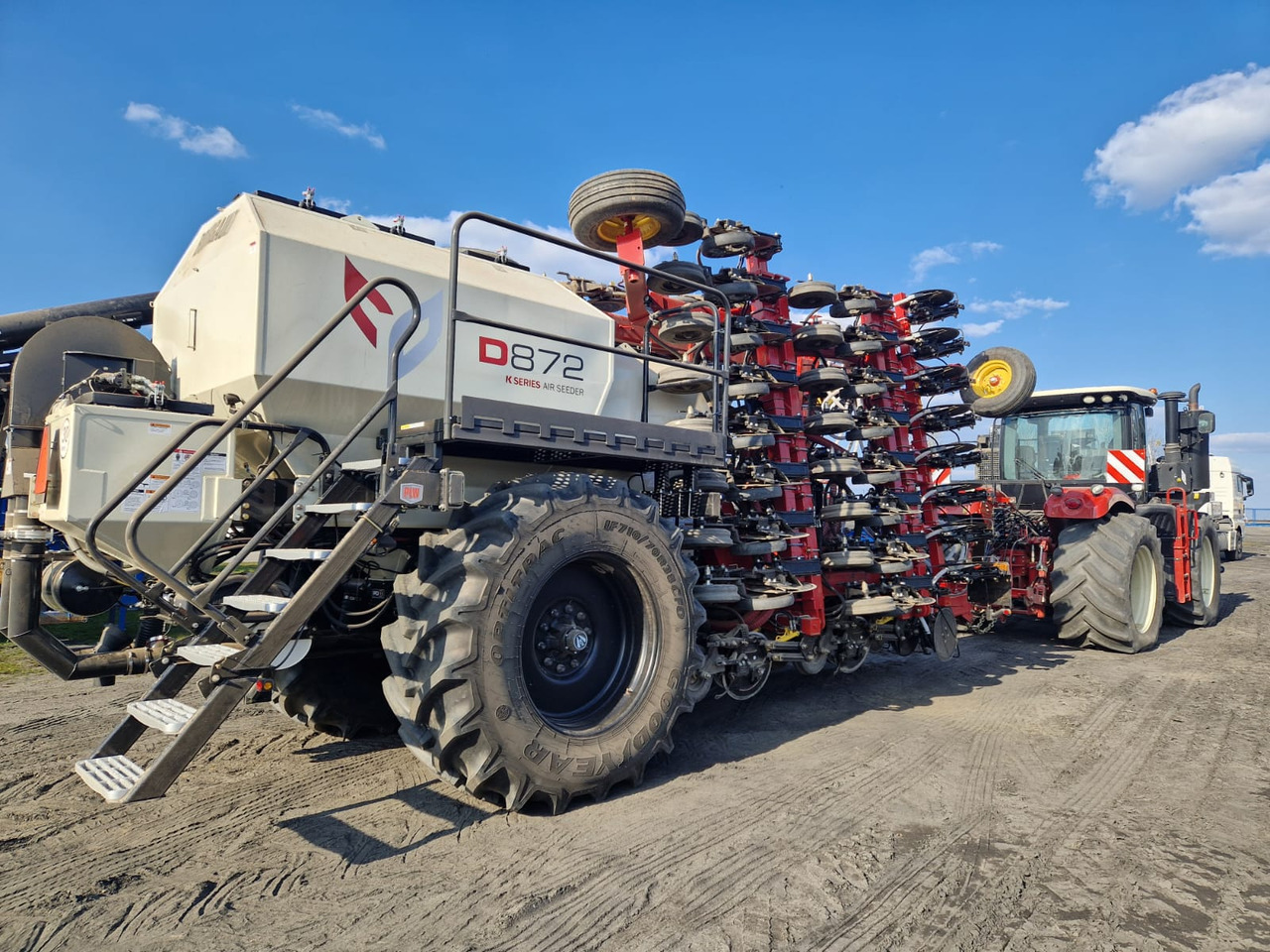 Bourgault CD 872-8 - Univerzálny sejací stroj: obrázok 1 Bourgault CD 872-8 - Univerzálny sejací stroj: obrázok 1