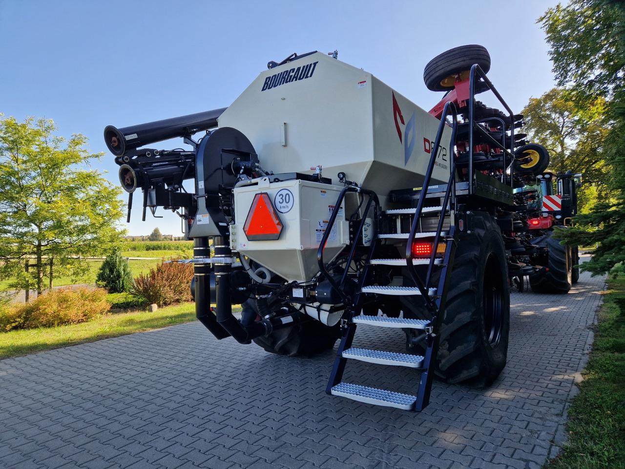 Bourgault CD 872-8 - Univerzálny sejací stroj: obrázok 2 Bourgault CD 872-8 - Univerzálny sejací stroj: obrázok 2