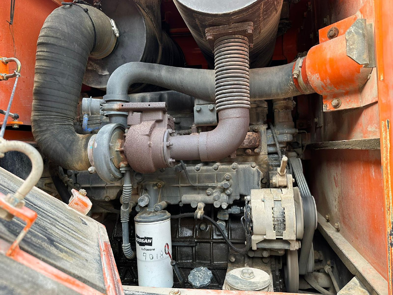 Doosan DL 300 - Kolesový nakladač: obrázok 3 Doosan DL 300 - Kolesový nakladač: obrázok 3