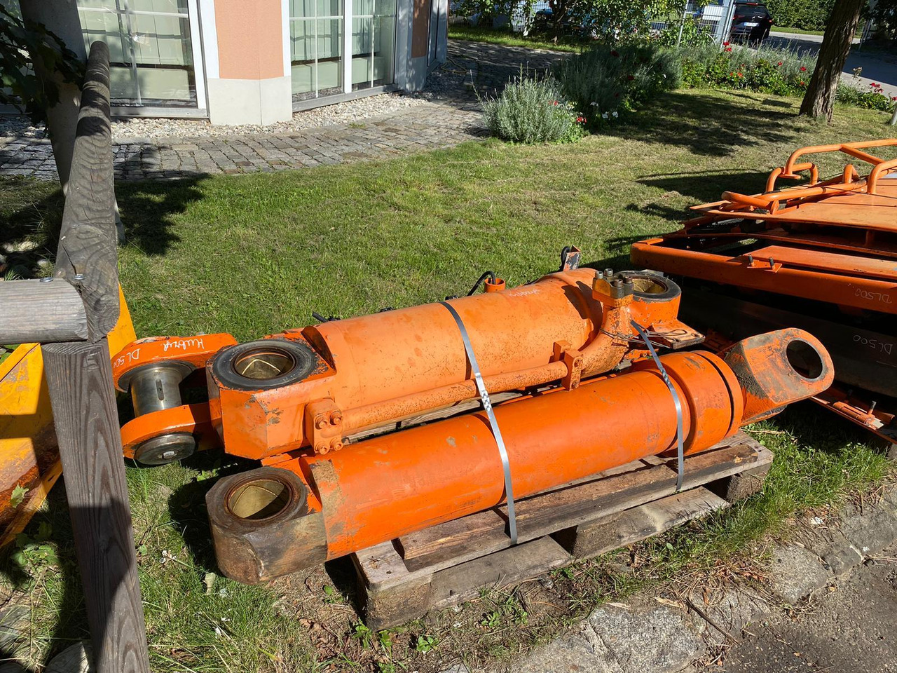 Doosan DL 500 - Hydraulický valec pre Stavebné stroje: obrázok 1 Doosan DL 500 - Hydraulický valec pre Stavebné stroje: obrázok 1