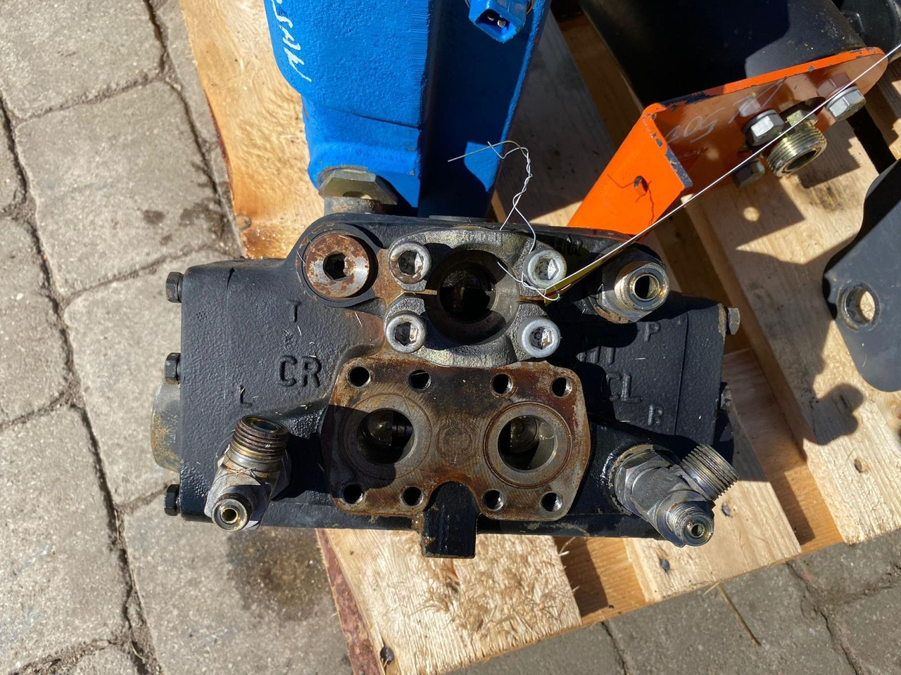 Doosan DL 500 - Hydraulický ventil pre Stavebné stroje: obrázok 5 Doosan DL 500 - Hydraulický ventil pre Stavebné stroje: obrázok 5