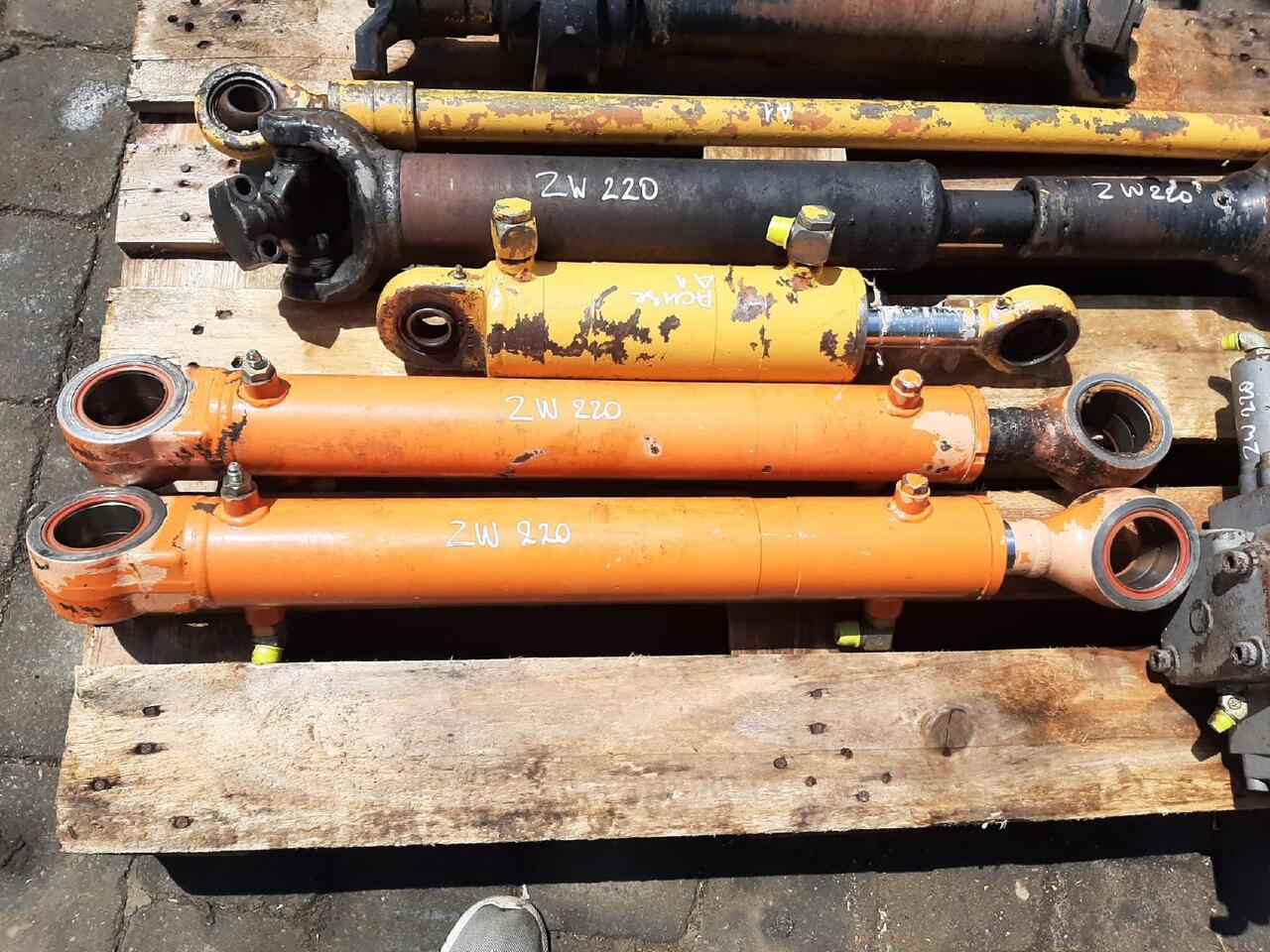 Hitachi ZW 220 - Hydraulický valec pre Stavebné stroje: obrázok 5 Hitachi ZW 220 - Hydraulický valec pre Stavebné stroje: obrázok 5