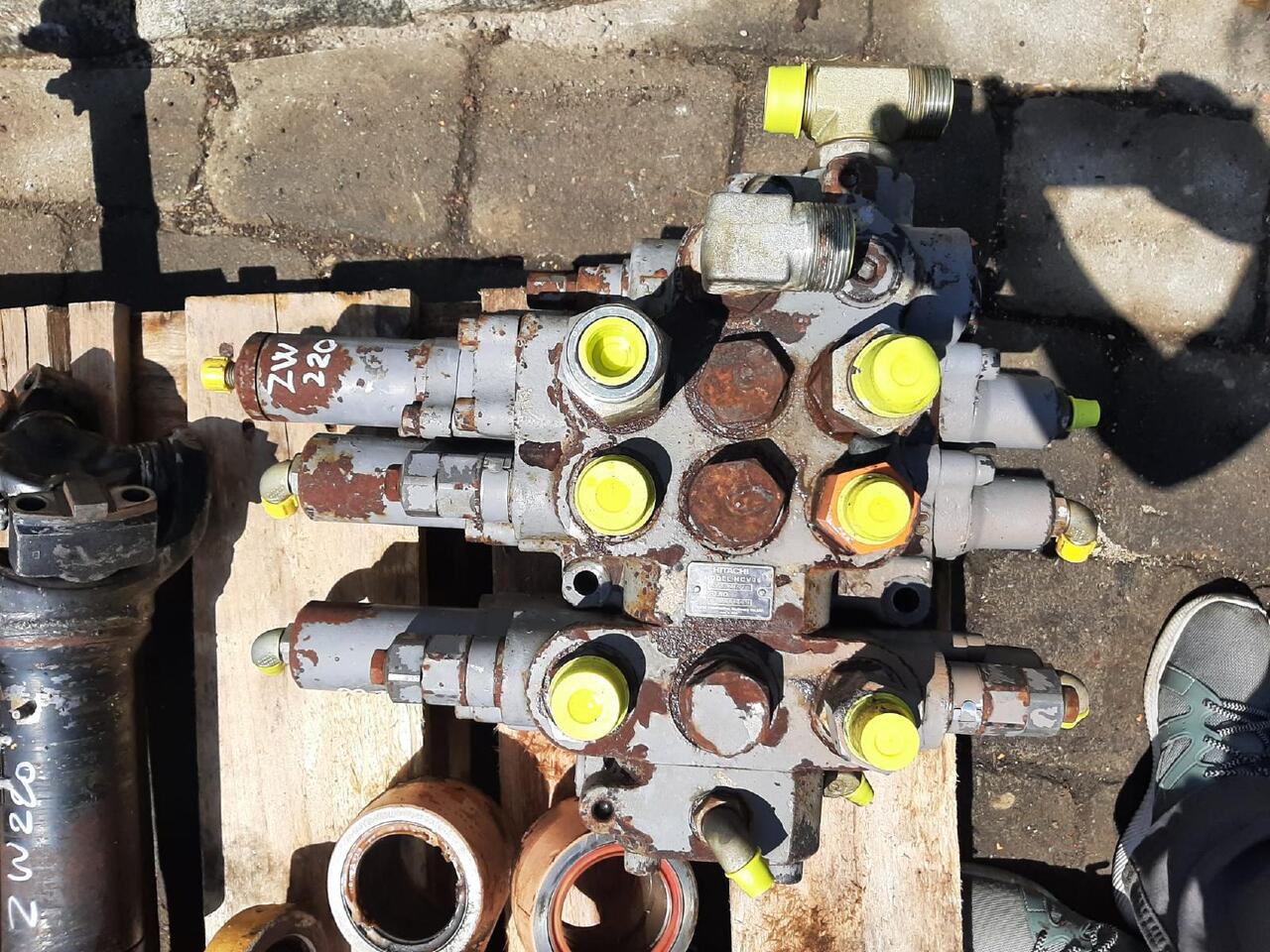 Hitachi ZW 220 - Hydraulický ventil pre Stavebné stroje: obrázok 2 Hitachi ZW 220 - Hydraulický ventil pre Stavebné stroje: obrázok 2