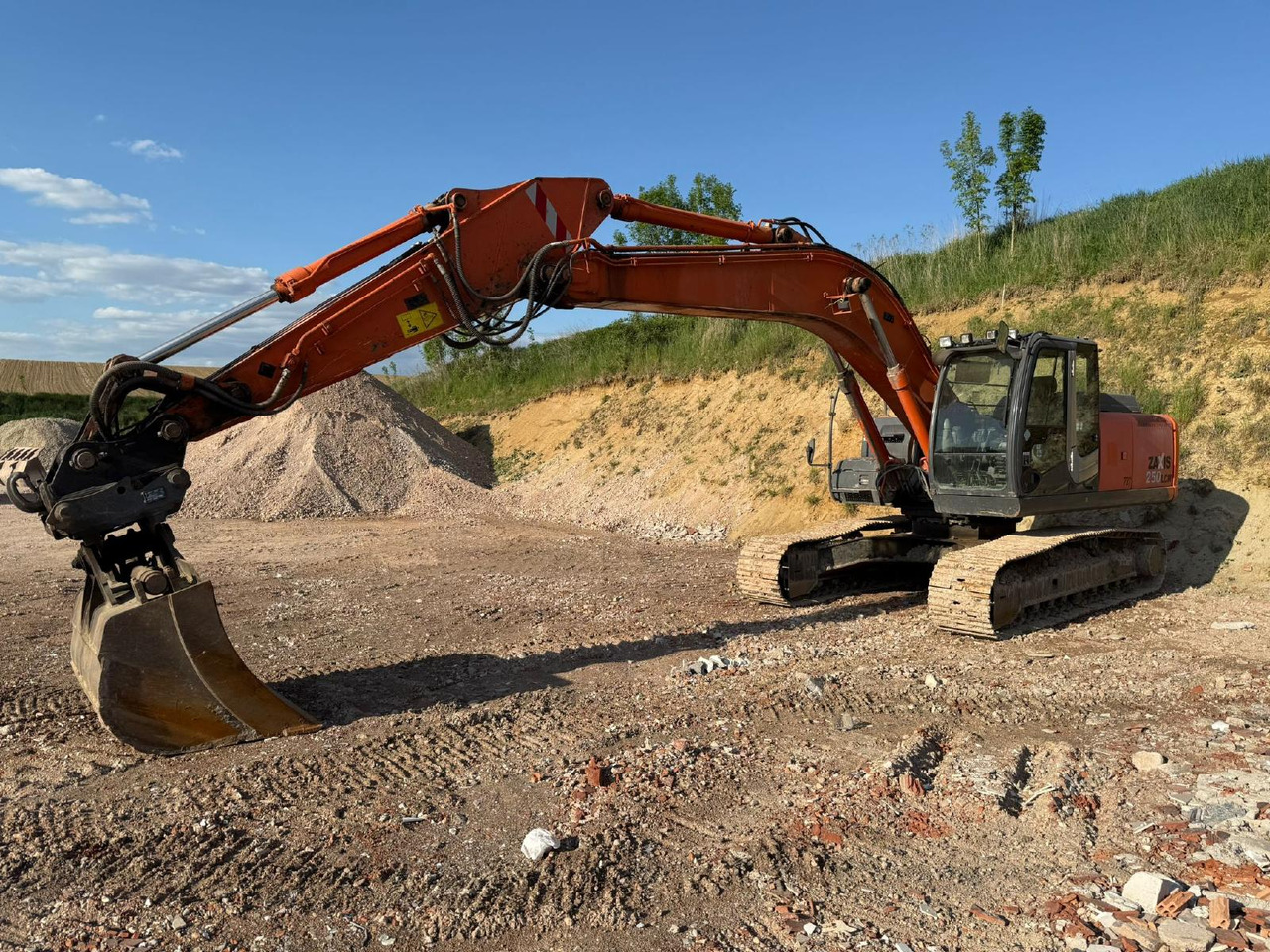 Hitachi ZX 250 LCN -3 - Pásové rýpadlo: obrázok 3 Hitachi ZX 250 LCN -3 - Pásové rýpadlo: obrázok 3