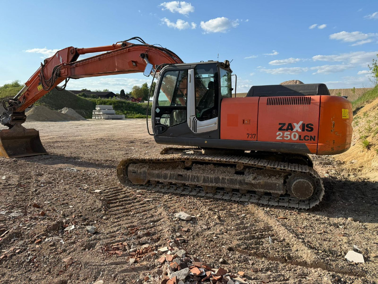 Hitachi ZX 250 LCN -3 - Pásové rýpadlo: obrázok 1 Hitachi ZX 250 LCN -3 - Pásové rýpadlo: obrázok 1