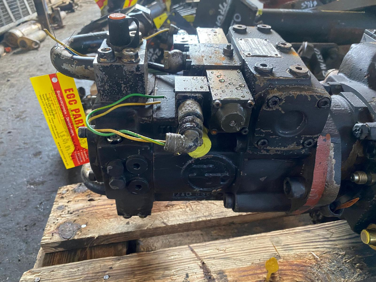 Hydromatik A4V56, A4V125 aus Kässbohrer PB 240D - Hydraulika pre Komunálne/ Špeciálne stroje: obrázok 3 Hydromatik A4V56, A4V125 aus Kässbohrer PB 240D - Hydraulika pre Komunálne/ Špeciálne stroje: obrázok 3