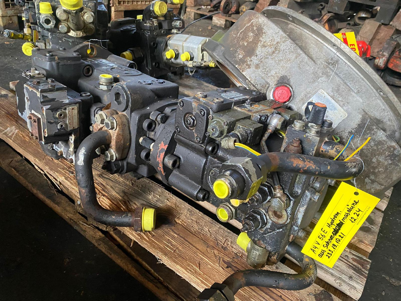 Hydromatik A4V56, A4V125 aus Kässbohrer PB 240D - Hydraulika pre Komunálne/ Špeciálne stroje: obrázok 1 Hydromatik A4V56, A4V125 aus Kässbohrer PB 240D - Hydraulika pre Komunálne/ Špeciálne stroje: obrázok 1