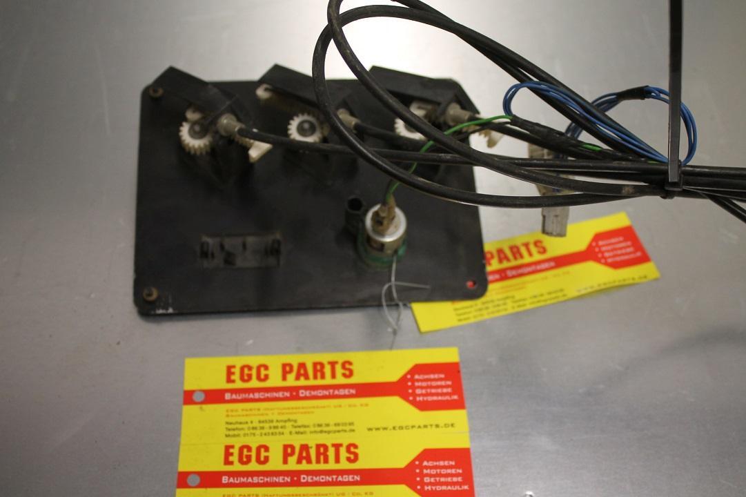 JCB 200, 210 - Palubná doska pre Stavebné stroje: obrázok 5 JCB 200, 210 - Palubná doska pre Stavebné stroje: obrázok 5