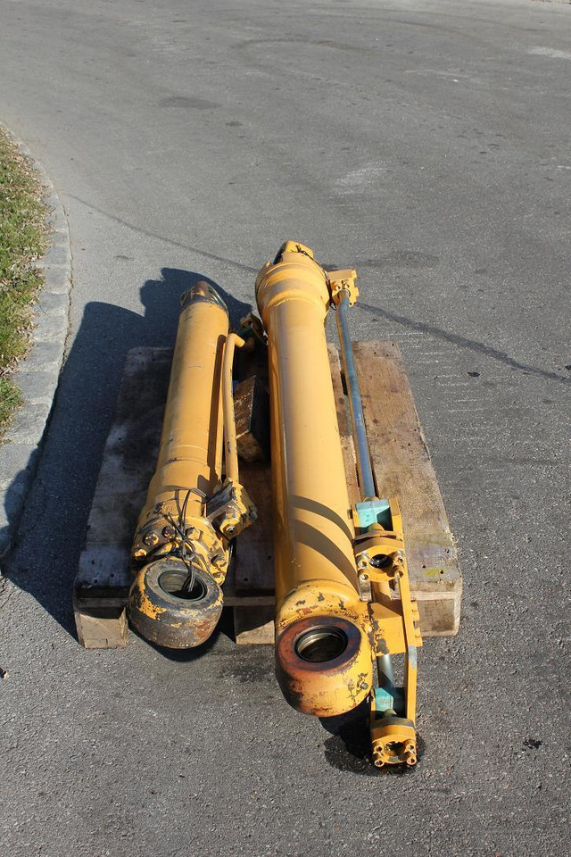 Liebherr 912 Lit. - Hydraulický valec pre Stavebné stroje: obrázok 2 Liebherr 912 Lit. - Hydraulický valec pre Stavebné stroje: obrázok 2