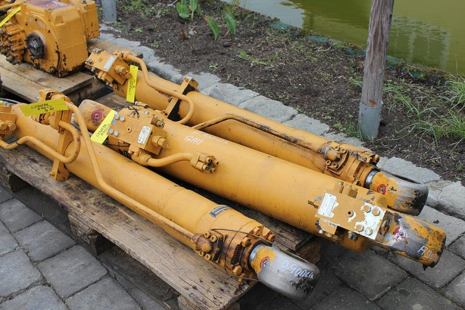 Liebherr A 900 LIT - Hydraulický valec pre Stavebné stroje: obrázok 2 Liebherr A 900 LIT - Hydraulický valec pre Stavebné stroje: obrázok 2