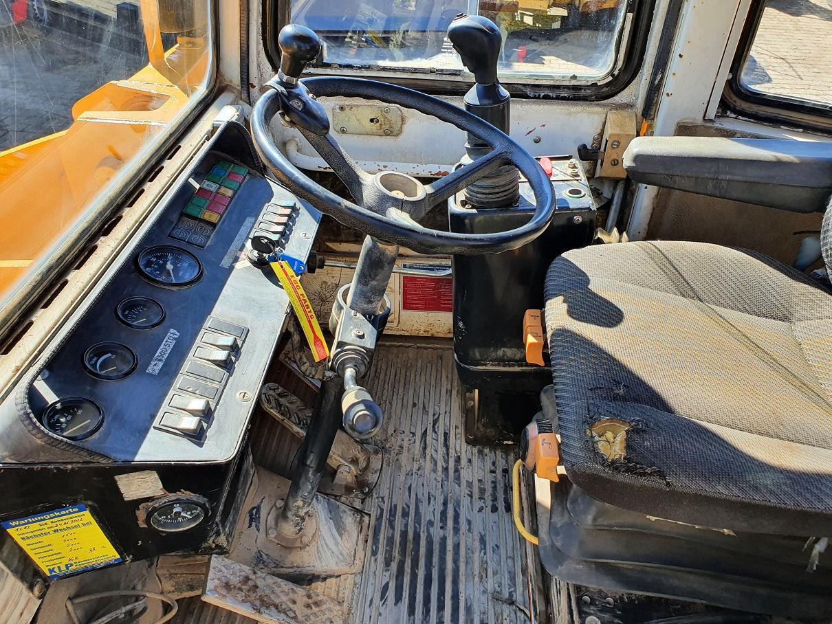 Liebherr L 521 - Kolesový nakladač: obrázok 5 Liebherr L 521 - Kolesový nakladač: obrázok 5