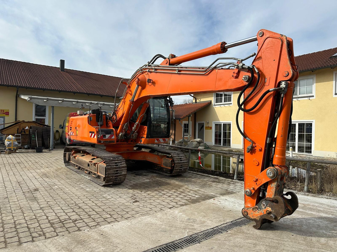 Liebherr R 916 LC - Pásové rýpadlo: obrázok 2 Liebherr R 916 LC - Pásové rýpadlo: obrázok 2