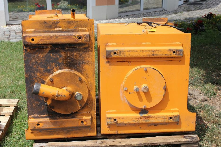 Samsung SE 130 LC - Hydraulická nádrž pre Stavebné stroje: obrázok 2 Samsung SE 130 LC - Hydraulická nádrž pre Stavebné stroje: obrázok 2