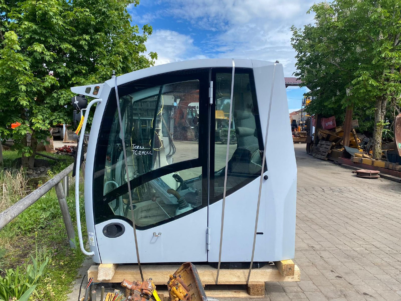 Terex TC 240 LC - Kabína pre Stavebné stroje: obrázok 1 Terex TC 240 LC - Kabína pre Stavebné stroje: obrázok 1
