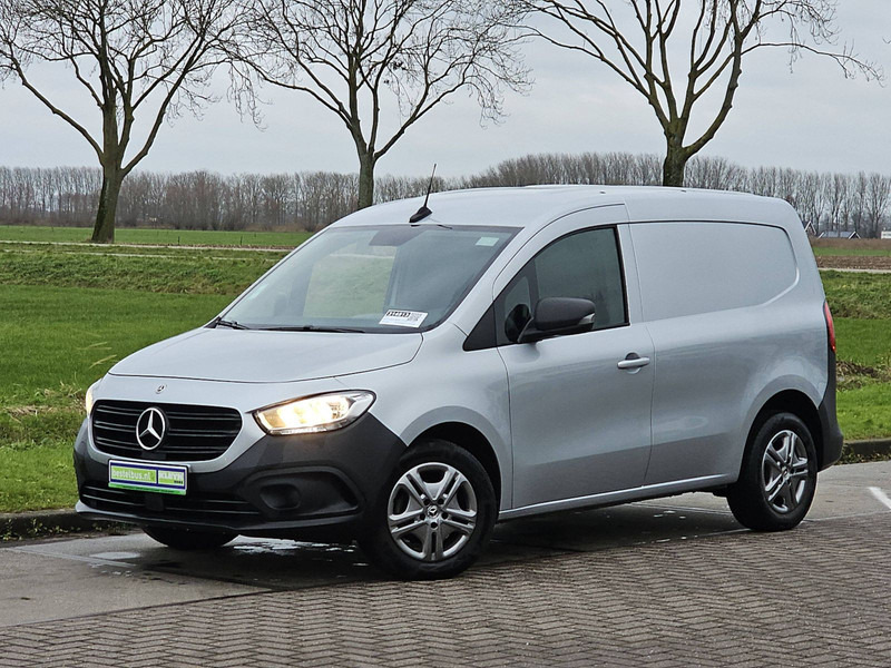 Mercedes-Benz Citan 110 CDI L1 PRO Mbux Euro6! - Dodávka skriňová nadstavba: obrázok 2 Mercedes-Benz Citan 110 CDI L1 PRO Mbux Euro6! - Dodávka skriňová nadstavba: obrázok 2