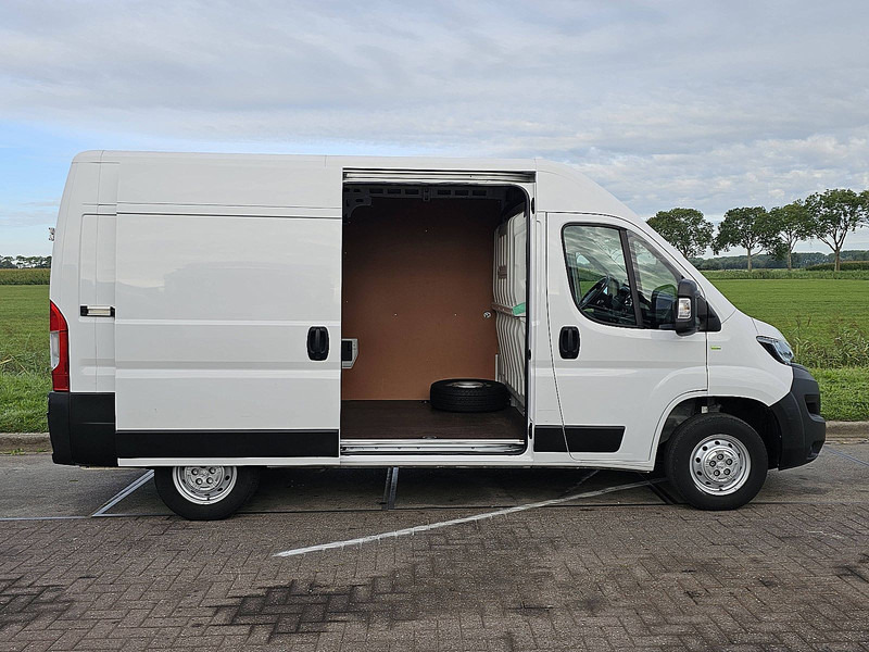 Malá dodávka Peugeot Boxer 2.2 L2H2 Airco Euro6!: obrázok 12