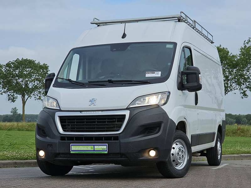 Peugeot Boxer 2.2 L2H2 Imperiaal Navi - Furgon: obrázok 1 Peugeot Boxer 2.2 L2H2 Imperiaal Navi - Furgon: obrázok 1