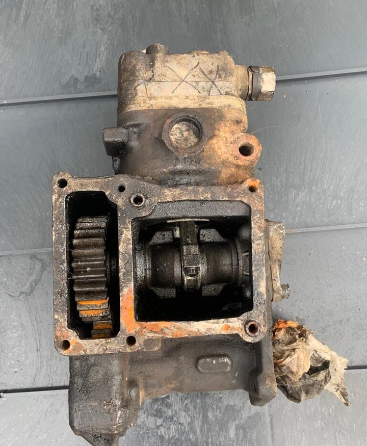 Knorr-Bremse MAN 51.54100.7273 MAN TGA TGX TGS truck - Kompresor pre Nákladné auto: obrázok 2 Knorr-Bremse MAN 51.54100.7273 MAN TGA TGX TGS truck - Kompresor pre Nákladné auto: obrázok 2