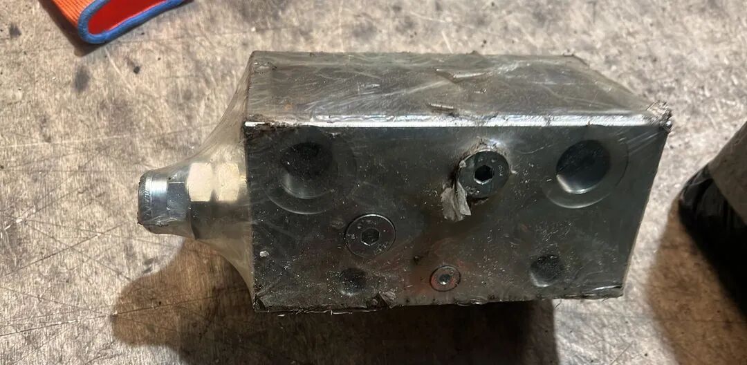 Rexroth Flow Divider R930062425 - Brzdový ventil pre Nákladné auto: obrázok 3 Rexroth Flow Divider R930062425 - Brzdový ventil pre Nákladné auto: obrázok 3