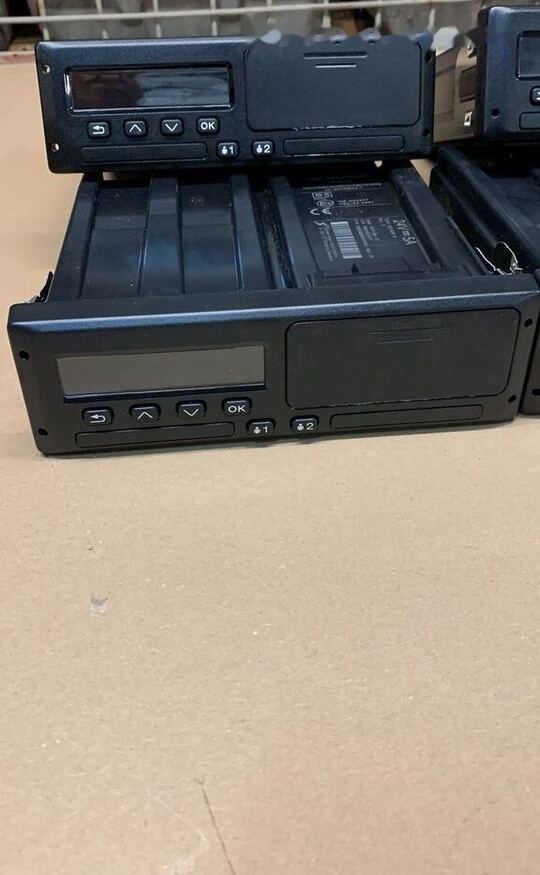 Scania NOWY 24V 5A 2918154 TYPE: SE5000-8 2918154 Scania truck - Tachograf pre Nákladné auto: obrázok 4 Scania NOWY 24V 5A 2918154 TYPE: SE5000-8 2918154 Scania truck - Tachograf pre Nákladné auto: obrázok 4