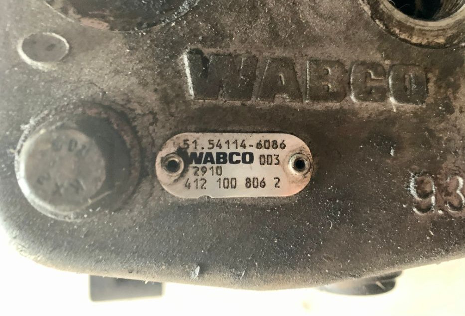 WABCO 2 cylindry oryginał 51.54112-3028 MAN TGA 51.54112-3028 - Kompresor pre Nákladné auto: obrázok 5 WABCO 2 cylindry oryginał 51.54112-3028 MAN TGA 51.54112-3028 - Kompresor pre Nákladné auto: obrázok 5