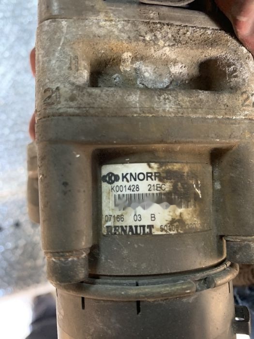 Zawór hamulcowy Oryginał Hurt K001428 Renault Magnum 440 DXI - Ventil pre Nákladné auto: obrázok 3 Zawór hamulcowy Oryginał Hurt K001428 Renault Magnum 440 DXI - Ventil pre Nákladné auto: obrázok 3