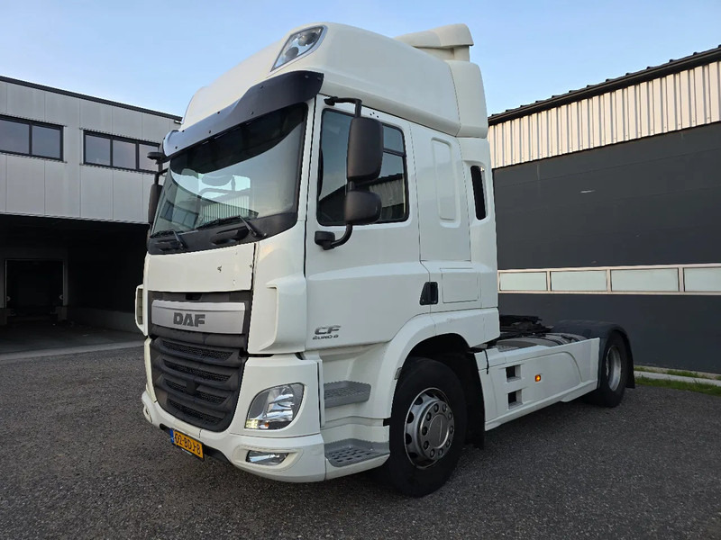 DAF CF Super Space Cabin - Ťahač: obrázok 3 DAF CF Super Space Cabin - Ťahač: obrázok 3