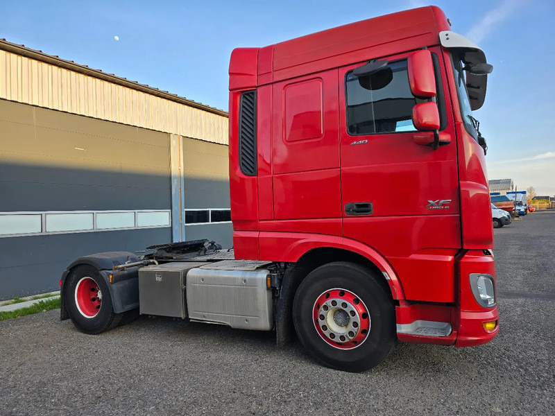 DAF XF 440 Euro 6 2015 - Ťahač: obrázok 4 DAF XF 440 Euro 6 2015 - Ťahač: obrázok 4