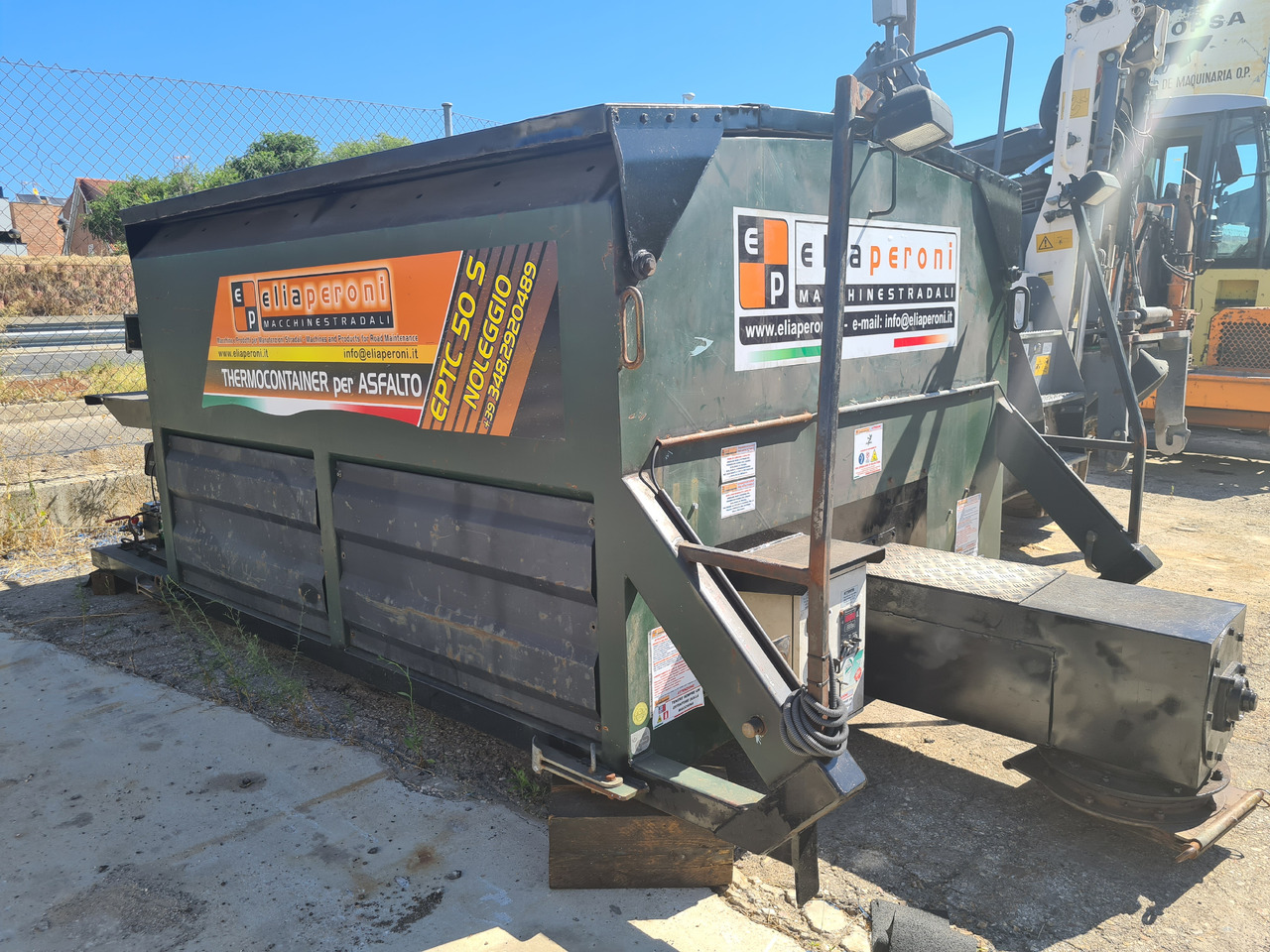 Contenedor de asfalto caliente Elia Peroni ATC 50 - Asfaltovací stroj: obrázok 1 Contenedor de asfalto caliente Elia Peroni ATC 50 - Asfaltovací stroj: obrázok 1