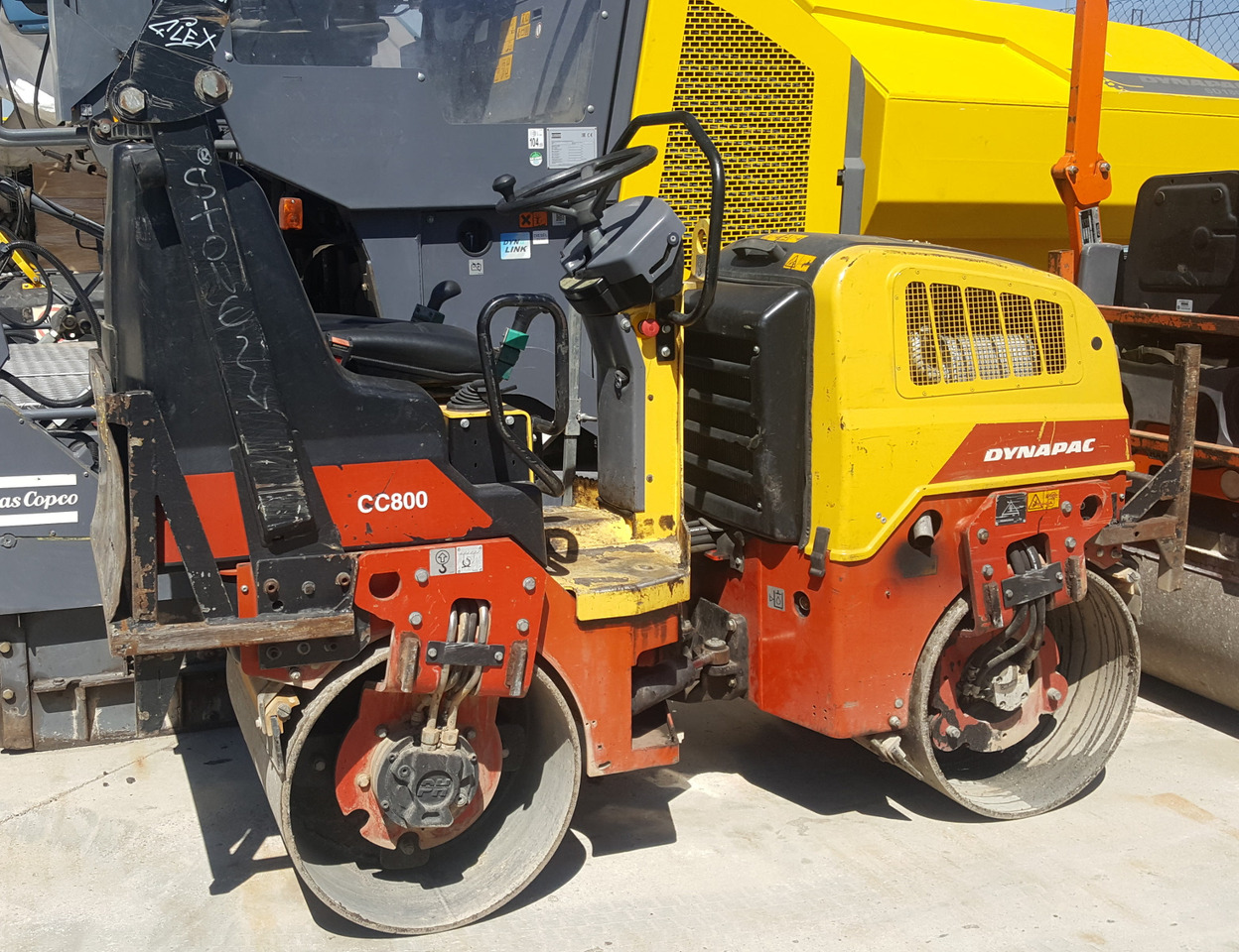 Doble Vibrante Dynapac CC 800 - Cestný valec: obrázok 1 Doble Vibrante Dynapac CC 800 - Cestný valec: obrázok 1