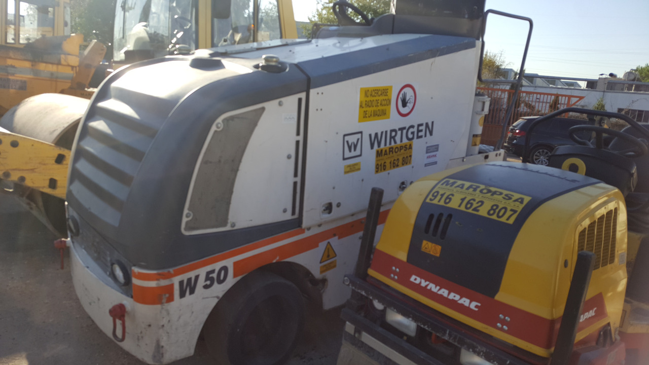 Fresadora de asfalto Wirtgen W 50 - Cestná fréza: obrázok 1 Fresadora de asfalto Wirtgen W 50 - Cestná fréza: obrázok 1