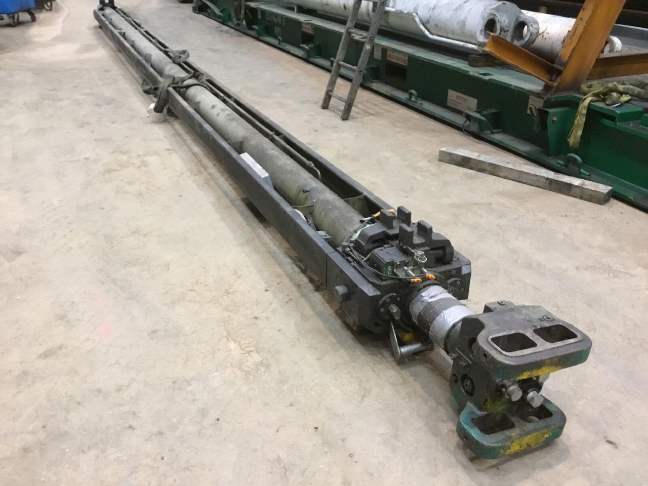 FAUN ATF 80-4 Telescopic boom cylinder - Hydraulický valec pre Autožeriav: obrázok 2 FAUN ATF 80-4 Telescopic boom cylinder - Hydraulický valec pre Autožeriav: obrázok 2